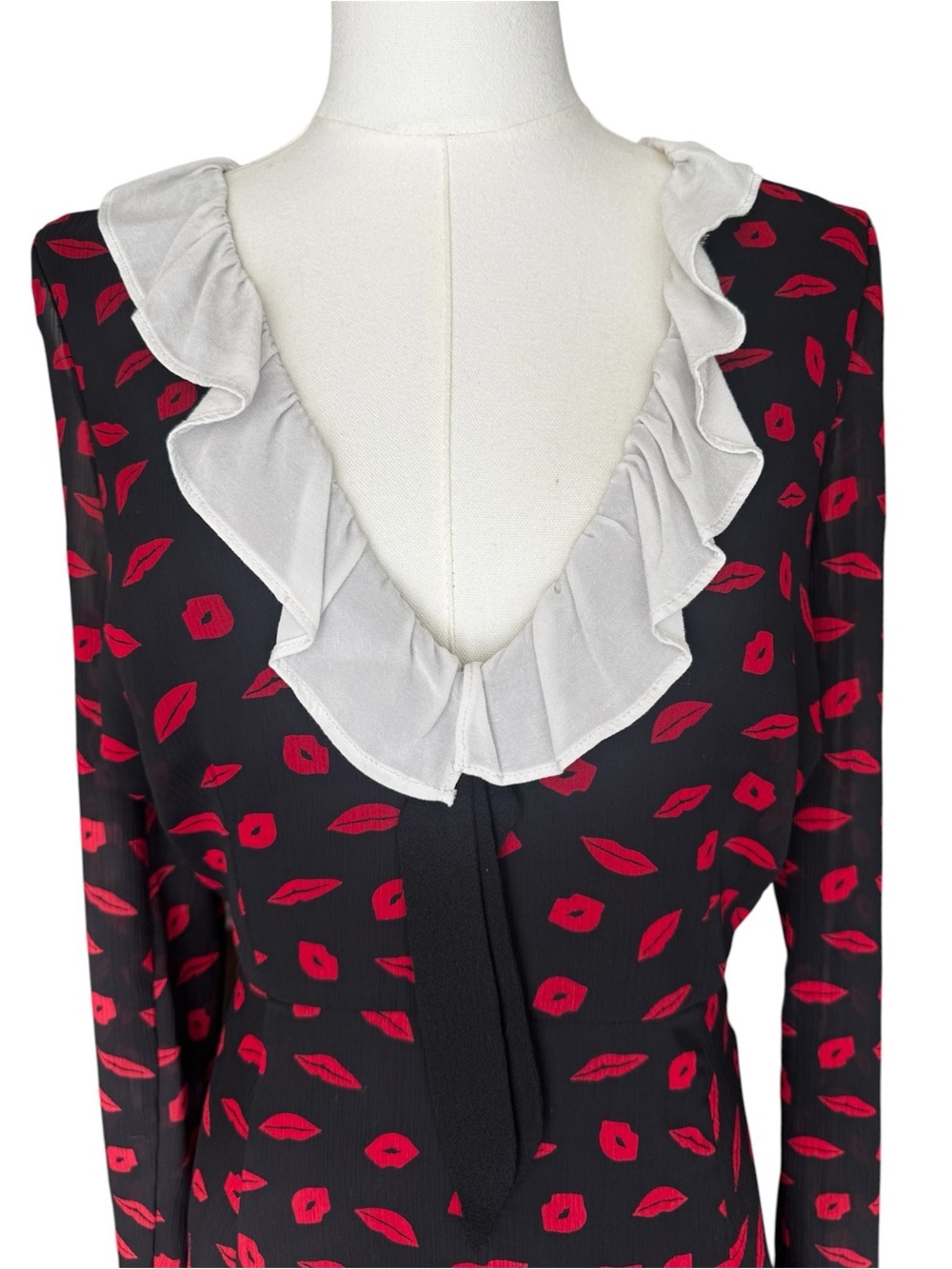 Rare For Love & Lemons Bianca Mini Dress Lip Print Black & Red Medium - Picture 5 of 10